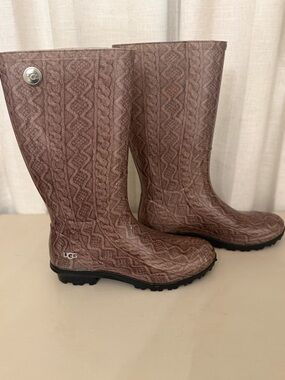 UGG Shaye Cable Knit Tall Rain Boots Women's Size 9 Brown Rubber Waterproof EUC